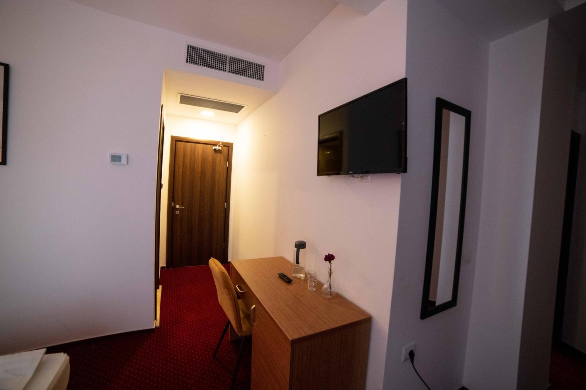 Bucharest Airport Accomodation Apart otel Otopeni Dış mekan fotoğraf